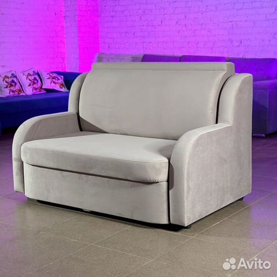 Малогабаритный диван 1.2