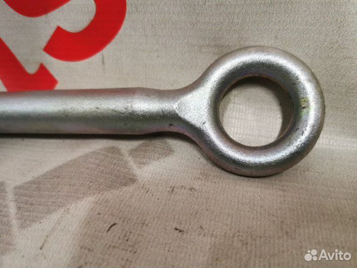 Крюк буксировочный Volvo Xc90 D5244T 2008