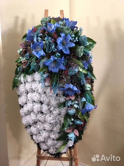 Цветы венки таблички ленты