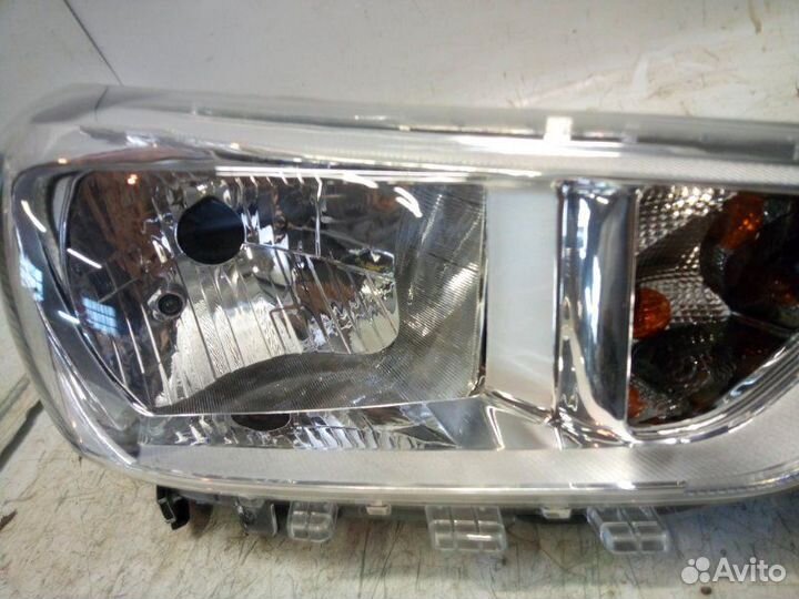 Фара передняя правая Hyundai Creta 2016