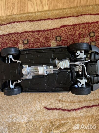 Модель автомобиля 1 : 18 audi Q5 kuosho