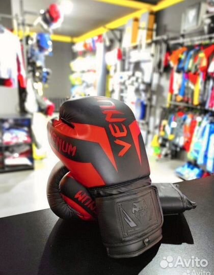 Боксёрский перчатки красные venom