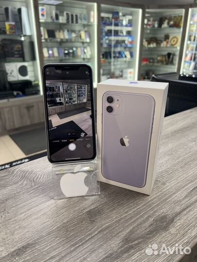 iPhone 11, 64 ГБ