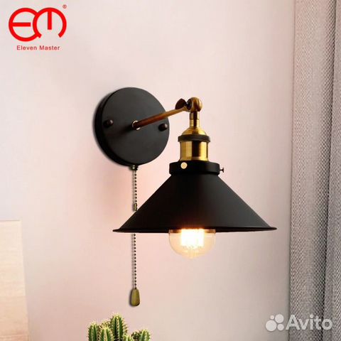 Лампа настенная