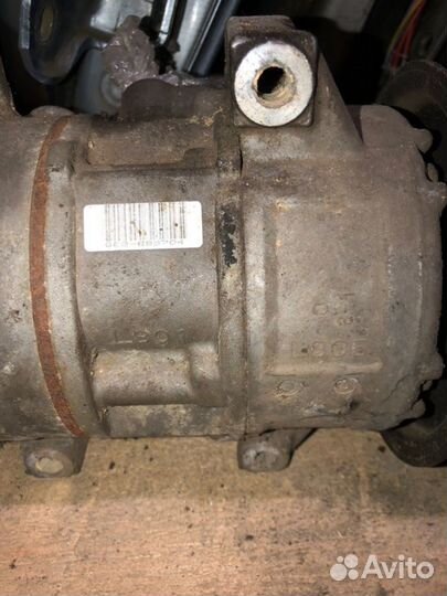 Компрессор кондиционера Toyota Avensis T250 2.4