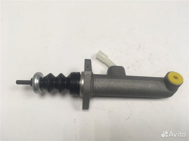 Цилиндр сцепления главный Audi 100 C4 1991-1995