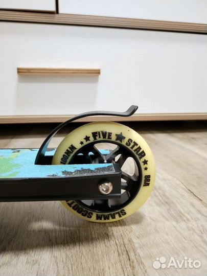 Трюковой самокат