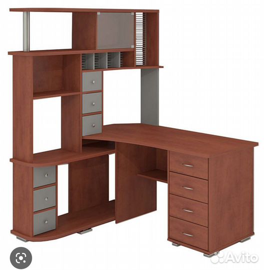 Письменный стол и шкаф