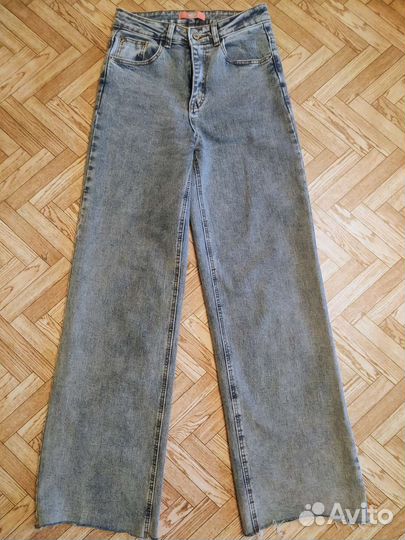 Джинсы женские