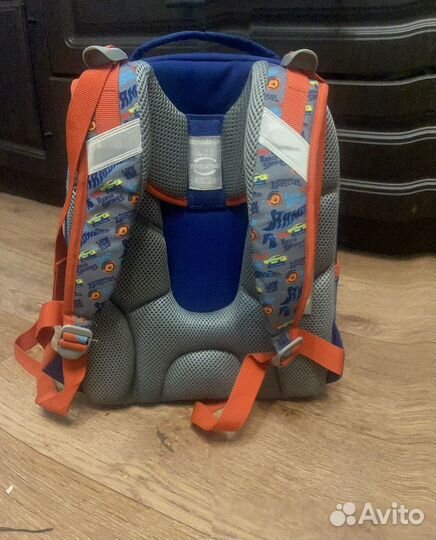 Школьный рюкзак