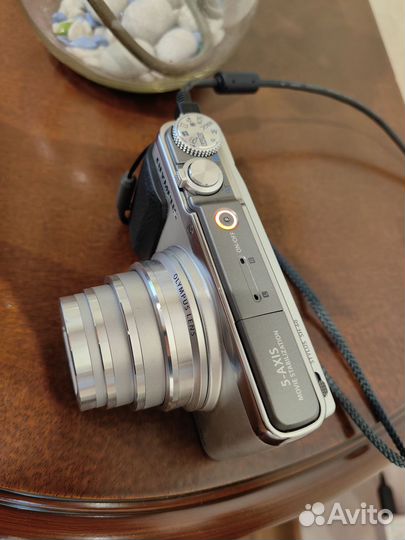 Цифровой фотоаппарат Olympus Stylus SH-60