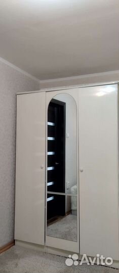 Шкаф для одежды трёхдверный с зеркалом