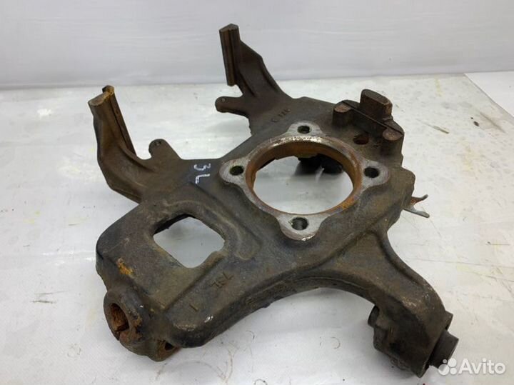 Кулак поворотный задний левый Infiniti Qx56 5.6