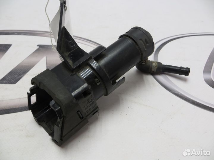 Форсунка омывателя фар правая Mazda 3 BL