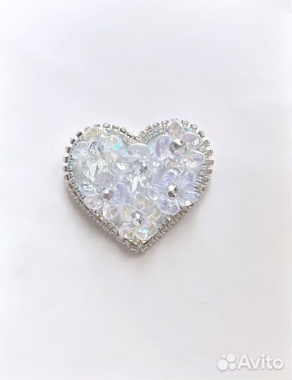 Брошь-сердце