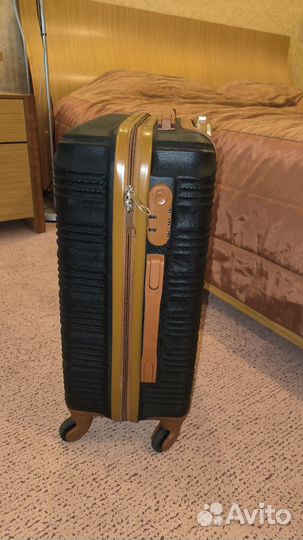 Чемодан ручная кладь s бу