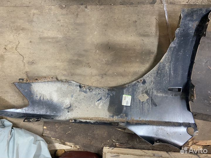 Крыло переднее левое lancer 10