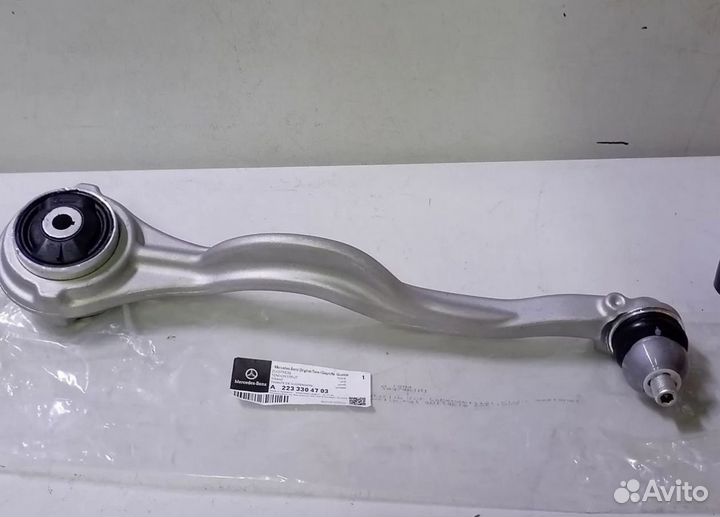 Передний продольный рычаг Mercedes A2233304703