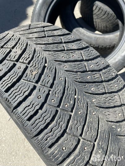 Michelin X-Ice North 4 215/55 R17 98T
