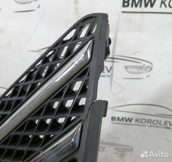 Решетка переднего бампера Kia Ceed