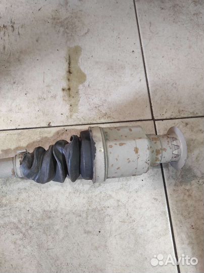 Привод передний правый Renault Sandero 1 1.4