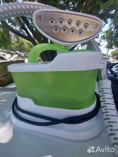 Отпариватель для одежды вертикальный