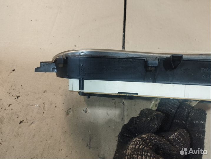 Щиток приборов Renault Sandero 1 Stepway