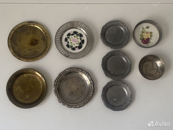 Винтажные металлические тарелочки