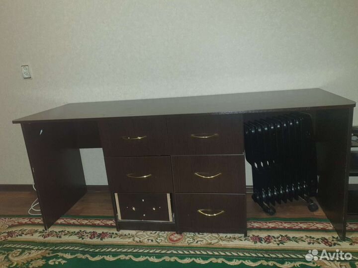 Письменный стол для школьника бу