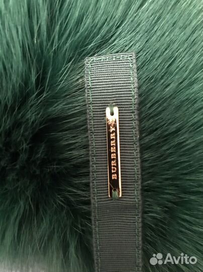 Burberry Меховой воротник - горжетка, писец