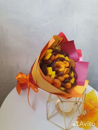 Букет из сухофруктов