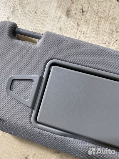 Козырек солнцезащитный правый Mercedes-Benz