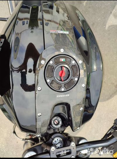 Ducati monster 696 ABS