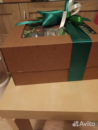 Подаросный набор (чай, шоколад, сухофрукты)