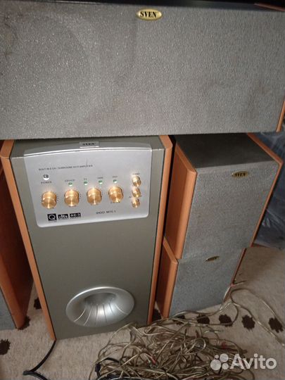 Акустические колонки sven
