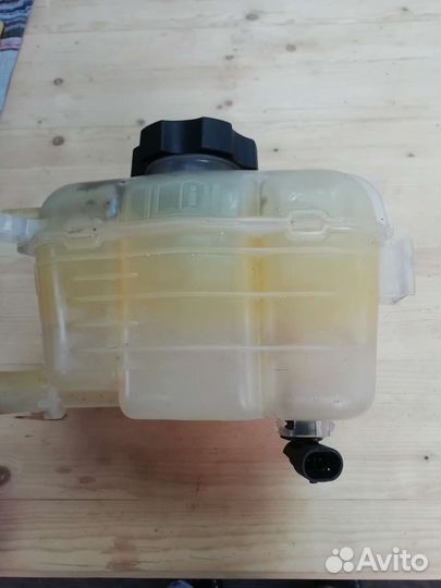 Расширительный бачок opel astra j
