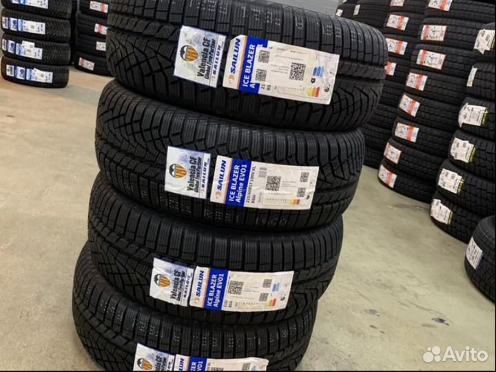 Sailun Ice Blazer Alpine EVO1 215/60 R17 100V