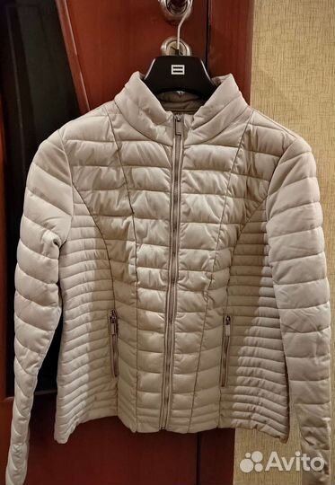 Куртка демисезонная новая женская 42 44 размер