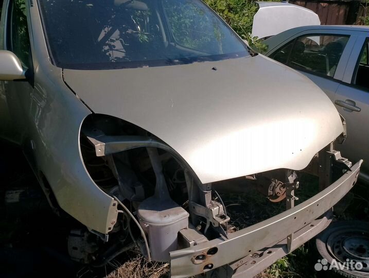 Капот toyota funcargo