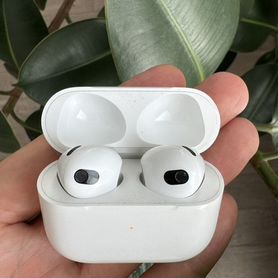 Продам Apple AirPods 3rd Generation (MME73AM/A)