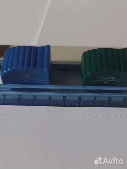 Инструмент для резки бумаги (роликовый резак)