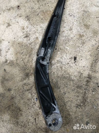 Правый поводок стеклоочистителя (Zotye T600)