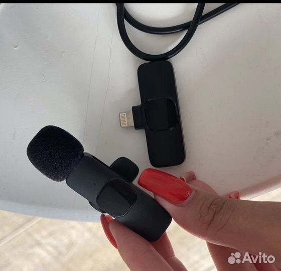 Микрофон петличный для iPhone 12