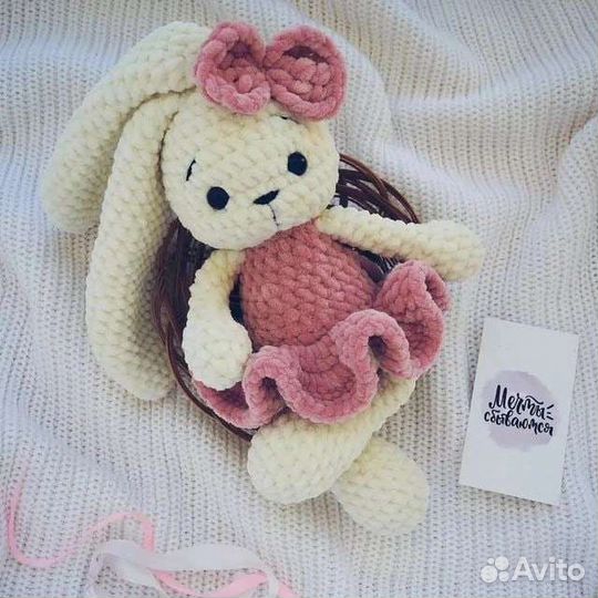 Плюшевая игрушка зайка