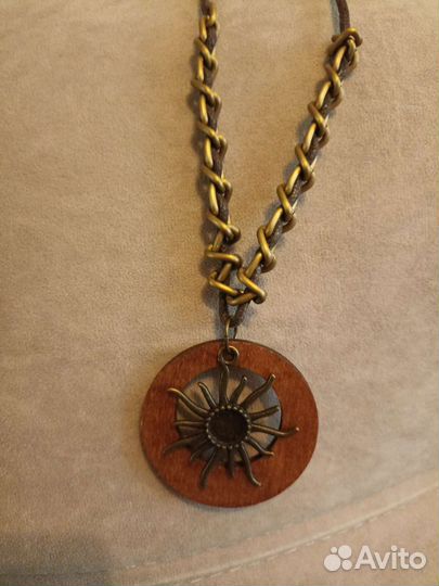 Подвеска с кулоном -солнце