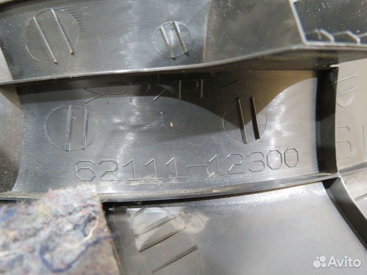 Накладка порога передняя правая Toyota Corolla 150