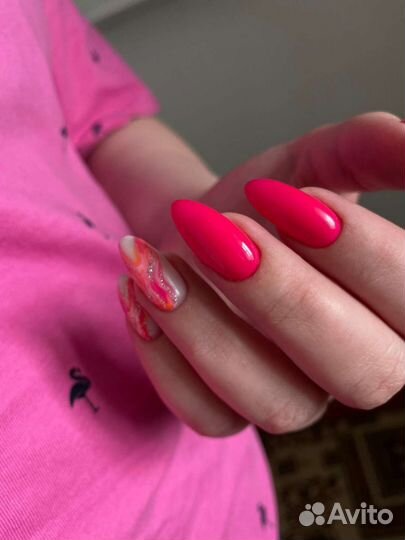 Маникюр и педикюр