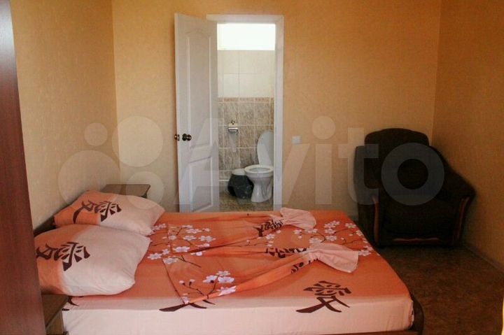 Комната 15 м² в > 9-к., 1/3 эт.