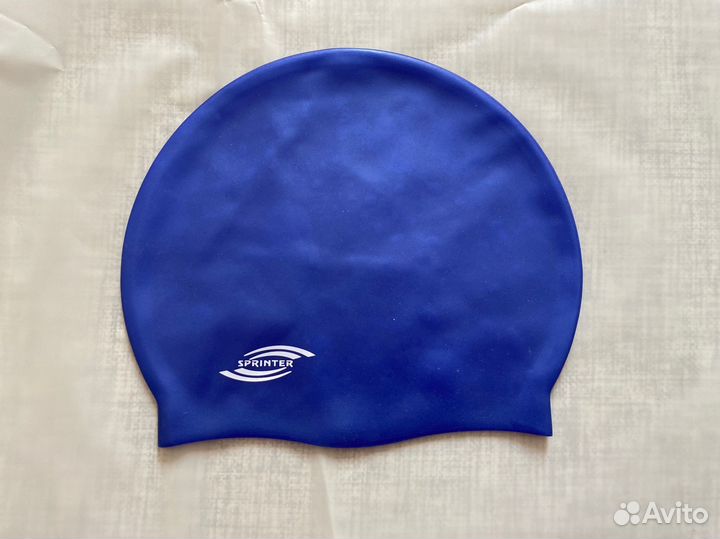 Шапочка и очки для плавания
