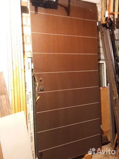 Дверь входная металлическая